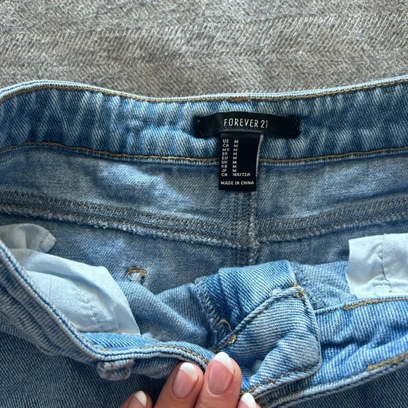 Jean skirt - Picture 2 of 3